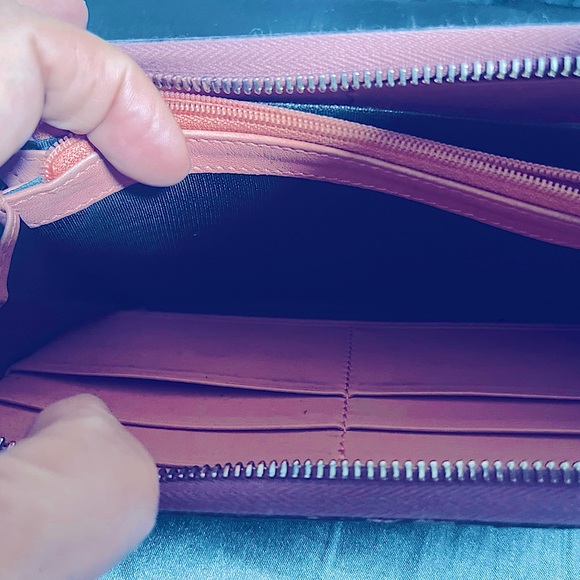 GUCCI Vintage Authentic Microguccdssima Leather Continental Wallet Price Firm! - Picture 5 of 16